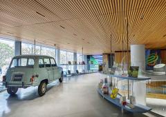 Exterieur_renault-the-carwalk-sur-les-champs-elysees_3