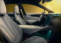 Interieur_lotus-eletre-l-hyper-suv-100-electrique_0
                                                        width=