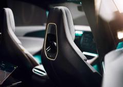 Interieur_lotus-eletre-l-hyper-suv-100-electrique_2
                                                        width=