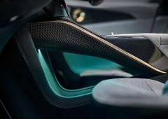 Interieur_lotus-eletre-l-hyper-suv-100-electrique_4