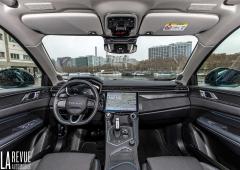 Interieur_lynk-co-01-essai_0