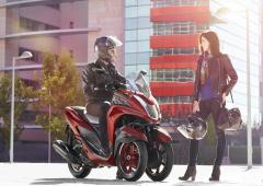 Scooter a 3 roues mbk lancera son tryptik lete prochain 