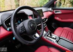 Interieur_mg-ehs-hybrid-essai_20
                                                        width=