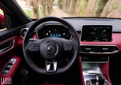 Interieur_mg-ehs-hybrid-essai_4
                                                        width=