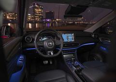 Interieur_mg-esh-phev-le-suv-hybride-rechargeable-de-l-empire-du-milieu_5