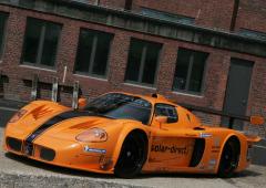 Une maserati mc12 pour aller chercher sa baguette 