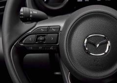 Interieur_mazda2-hybrid_2