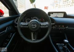 Interieur_mazda-3-skyactiv-d_2