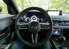 Interieur_mazda-mx-30-essai_11