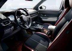 Interieur_mazda-mx-5-100eme-anniversaire_6