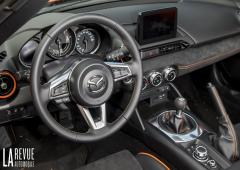 Interieur_mazda-mx-5-30em-anniversaire-essai_0