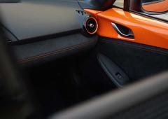 Interieur_mazda-mx-5-racing-orange_1
                                                        width=