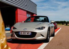 Exterieur_comparatif-mazda-mx-5-1-5-vs-jaguar-f-type-v8_5
                                                        width=