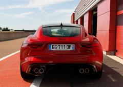 Exterieur_comparatif-mazda-mx-5-1-5-vs-jaguar-f-type-v8_8