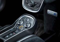 Interieur_mclaren-620r-la-transformation-de-la-570-gt4-via-le-pack-r_0
                                                        width=