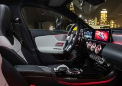 Interieur_mercedes-amg-cla-35_3
                                                        width=