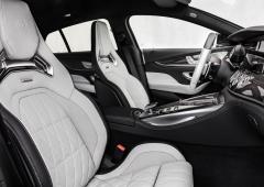 Interieur_restyling-amg-gt-coupe-4-portes-le-fond-pas-la-forme_1
                                                        width=