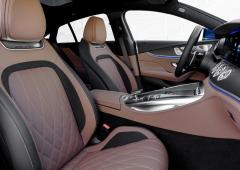 Interieur_restyling-amg-gt-coupe-4-portes-le-fond-pas-la-forme_4