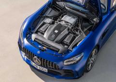 Exterieur_mercedes-amg-gt-r-roadster_7
                                                        width=