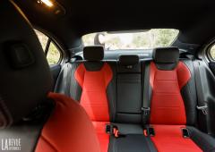 Interieur_mercedes-classe-a-berline-200-essai_13