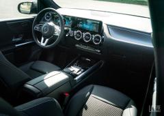 Interieur_mercedes-classe-b-180-progressive-line_17
                                                        width=