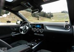 Interieur_mercedes-eqa-250-essai_25
                                                        width=