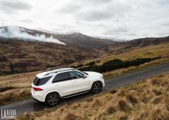 Exterieur_mercedes-gle-300d-amg-line_25