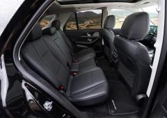 Interieur_mercedes-gle-450_6
                                                        width=