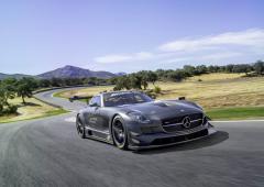 Une mercedes sls amg final edition au salon de los angeles 