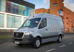 Exterieur_mercedes-sprinter-le-grand-fourgon-de-la-marque-a-l-etoile_6