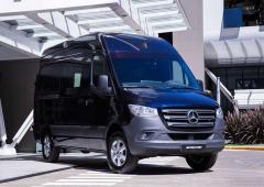 Exterieur_mercedes-sprinter-le-grand-fourgon-de-la-marque-a-l-etoile_7