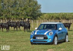 La mini cooper s 5 portes entre dans l arene 