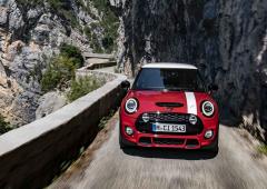 Exterieur_la-mini-cooper-s-paddy-hopkirk-en-hommage-a-son-triomphe-au-monte-carlo-de-1964_0
                                                                        width=