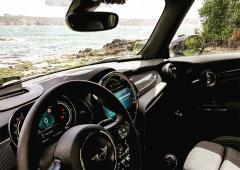 Interieur_mini-cooper-s-cabrio-la-nouvelle-decapotable-my-2022-passe-a-l-essai_1
                                                        width=