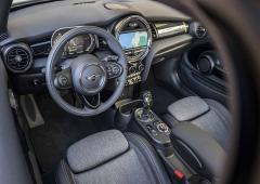 Interieur_mini-cooper-se-l-electrique-qui-pour-fait-parler-la-foudre-essai_0