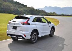 Exterieur_mitsubishi-eclipse-cross-annee-2021-et-son-moteur-hybride-rechargeable_4
                                                        width=