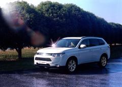 Le nouveau mitsubishi outlander se perfectionne 