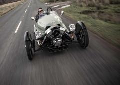 Morgan three wheeler plus de 100 annees en arriere 