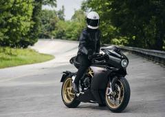 Exterieur_mv-agusta-superveloce-800-black-annee-2021_1
                                                        width=