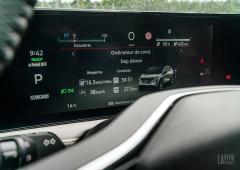 Interieur_nissan-ariya-evolve-63-kwh-essai_8