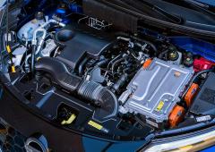 Interieur_nissan-juke-hybrid_1