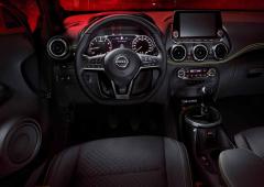 Interieur_nissan-juke-kiiro-la-serie-speciale-pour-the-batman_0