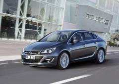 Opel degaine l astra berline 