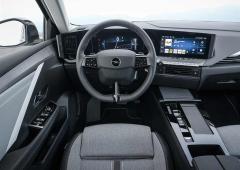 Interieur_opel-astra-sports-tourer-turbo-130-essai_0
                                                        width=