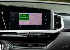 Interieur_opel-grandland-hybrid-2021-essai_8