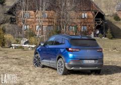 Exterieur_opel-grandland-x-hybrid4-essai_16
                                                        width=