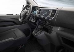 Interieur_opel-vivaro-e-100-electrique-pour-des-livraisons-sans-emissions_0