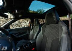 Interieur_peugeot-2008-puretech-155_1
                                                        width=