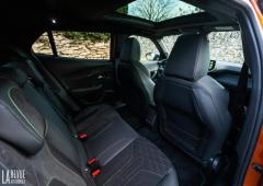 Interieur_peugeot-2008-puretech-155_16
                                                        width=