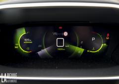 Interieur_peugeot-208-puretech-130-eat8-essai_6